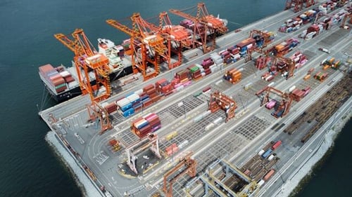 Cross-Border Shipping Challenges and How to Solve Them