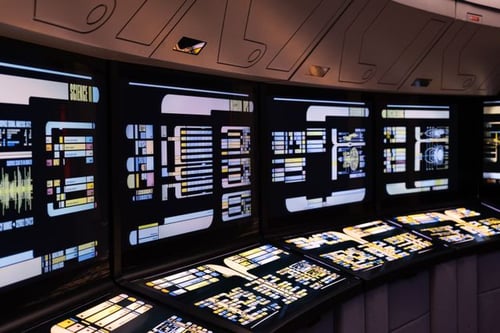 How IoT in Supply Chain Improves Visibility